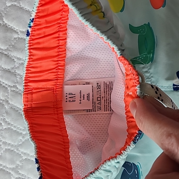 Baby Gap Rashguard and Swim Trunks - Picture 3 of 6